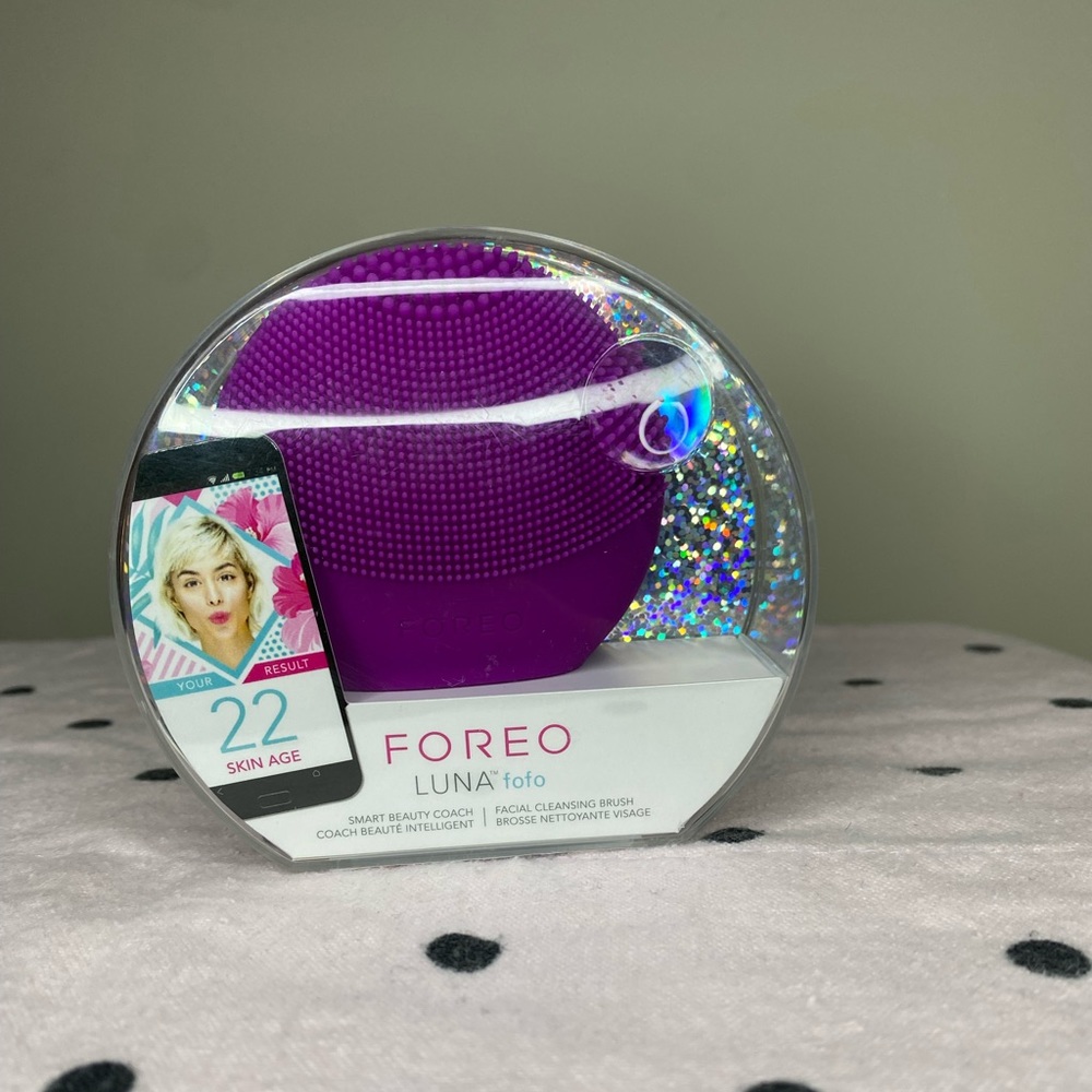 Foreo Luna fofo smart facial cleansing